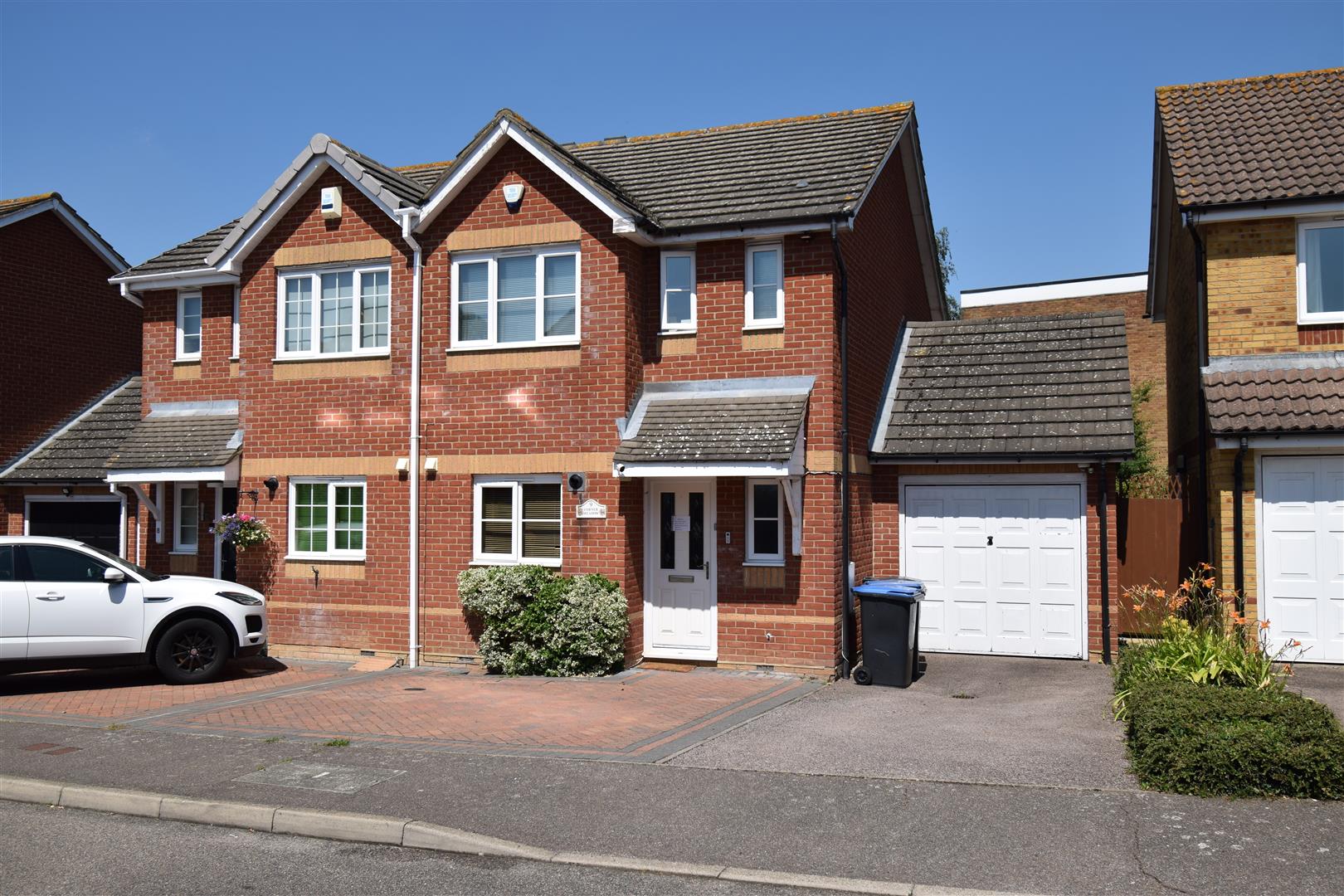 Corner Meadow, Harlow Geoffrey Matthew